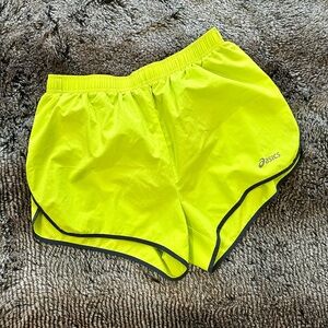 Asics Yellow Athletic Shorts Moisture-Wicking Performance